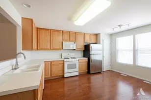 125 Bristol Ln, Wood Dale, IL 60191 - Photo 9