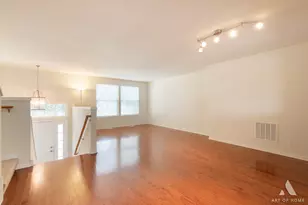 125 Bristol Ln, Wood Dale, IL 60191 - Photo 5