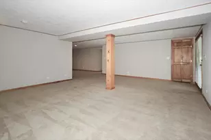 1985 Sandy Creek Dr, Elgin, IL 60123 - Photo 25