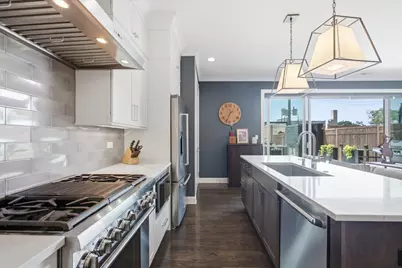 5820 N Clark Street #207, Chicago, IL 60660 - Photo 11