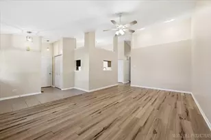 798 Stanford Ln, Carol Stream, IL 60188 - Photo 7
