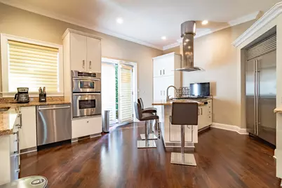 111 W Elm Street, Chicago, IL 60610 - Photo 11