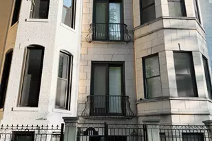 111 W Elm St, Chicago, IL 60610 - Photo 1