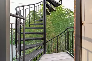 111 W Elm St, Chicago, IL 60610 - Photo 39