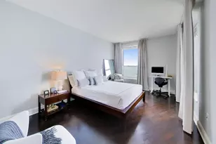 850 N Lake Shore Dr, Chicago, IL 60611 - Photo 13