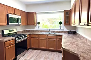 1321 N Jackson St, Waukegan, IL 60085 - Photo 3