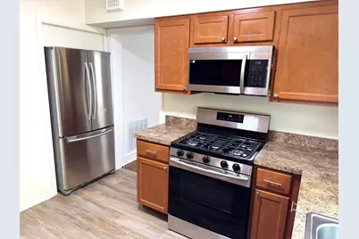 1321 N Jackson Street, Waukegan, IL 60085 - Photo 5