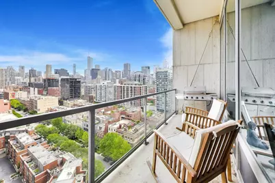 500 W Superior Street #1313, Chicago, IL 60654 - Photo 15