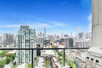 500 W Superior Street #1313, Chicago, IL 60654 - Photo 17