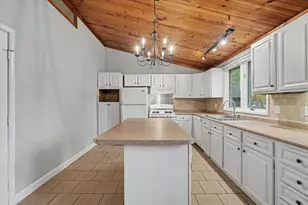1612 Chevy Chase Dr, Champaign, IL 61821 - Photo 13