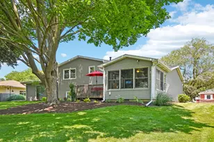 213 E Willow St, Elburn, IL 60119 - Photo 29
