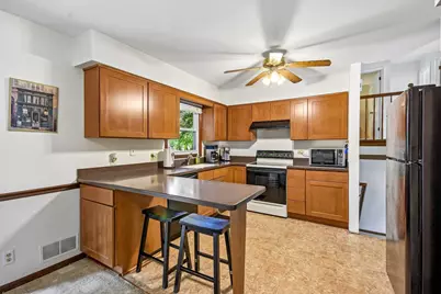 213 E Willow Street, Elburn, IL 60119 - Photo 11