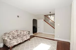 633 Lillie St, Elgin, IL 60120 - Photo 7