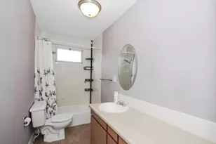 633 Lillie St, Elgin, IL 60120 - Photo 19