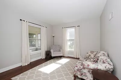 633 Lillie Street, Elgin, IL 60120 - Photo 5
