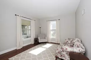 633 Lillie St, Elgin, IL 60120 - Photo 5