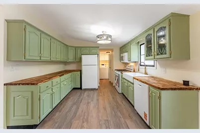 25 Cedar Lane, Sandwich, IL 60548 - Photo 3