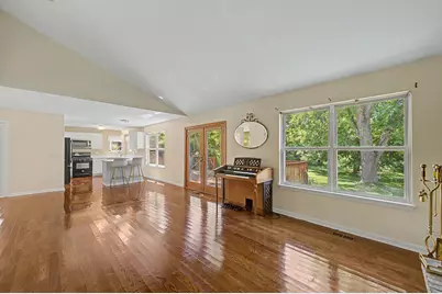 3076 Hampshire Lane, Waukegan, IL 60087 - Photo 7