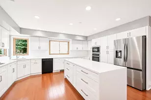 6722 Sweetbriar Ln, Darien, IL 60561 - Photo 39