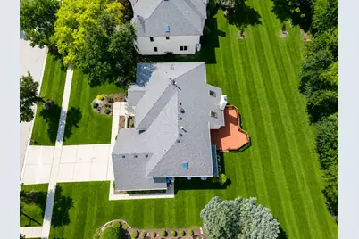 6722 Sweetbriar Lane, Darien, IL 60561 - Photo 11