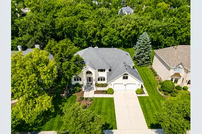 6722 Sweetbriar Lane, Darien, IL 60561 - Photo 9