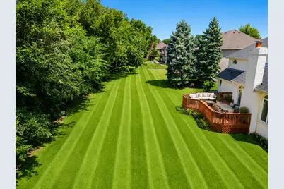 6722 Sweetbriar Lane, Darien, IL 60561 - Photo 15