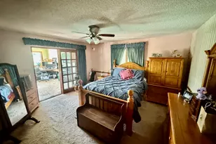 640 Fairway Ln, Sycamore, IL 60178 - Photo 15