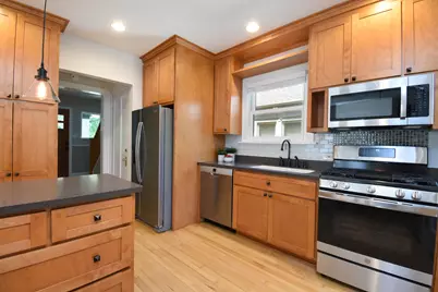 830 N Harvey Avenue, Oak Park, IL 60302 - Photo 17