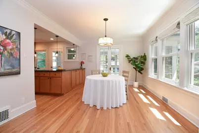 830 N Harvey Avenue, Oak Park, IL 60302 - Photo 11