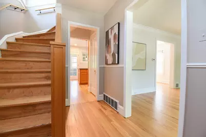 830 N Harvey Avenue, Oak Park, IL 60302 - Photo 3