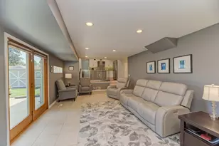 1338 W Holtz Ave, Addison, IL 60101 - Photo 21