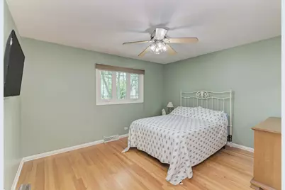 1338 W Holtz Avenue, Addison, IL 60101 - Photo 27