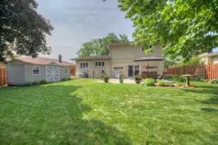 1338 W Holtz Ave, Addison, IL 60101 - Photo 39