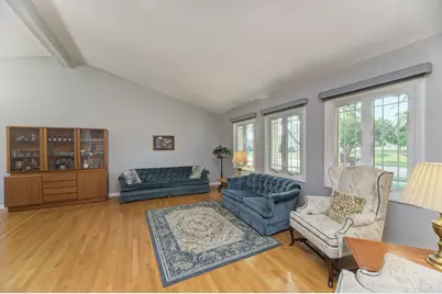 1338 W Holtz Avenue, Addison, IL 60101 - Photo 7