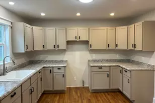 422 E 5th Ave, Rankin, IL 60960 - Photo 11