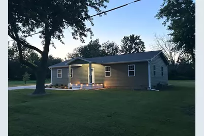 422 E 5th Avenue, Rankin, IL 60960 - Photo 7