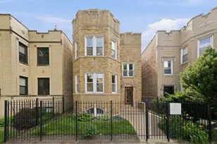 5706 N Maplewood Ave, Chicago, IL 60659 - Photo 1