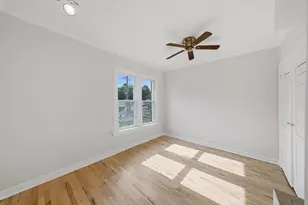 5706 N Maplewood Ave, Chicago, IL 60659 - Photo 29