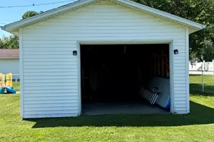 715 Hager Ave, Milledgeville, IL 61051 - Photo 23