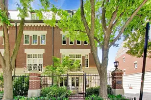 2648 N Southport Ave, Chicago, IL 60614 - Photo 1