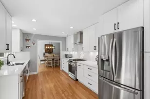 3923 Rutgers Ln, Northbrook, IL 60062 - Photo 7