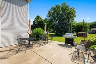 240 Mack Dr, Hinckley, IL 60520 - Photo 23