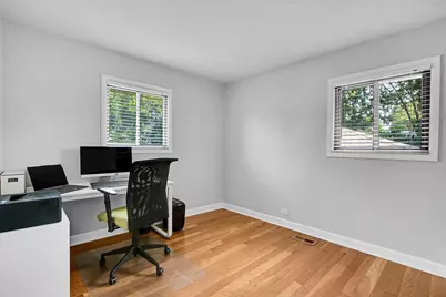 7635 Walnut Avenue, Woodridge, IL 60517 - Photo 15