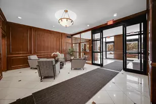 2100 N Lincoln Park West St, Chicago, IL 60614 - Photo 27