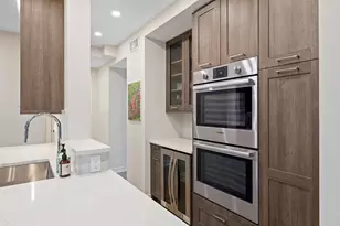 2100 N Lincoln Park West St, Chicago, IL 60614 - Photo 9