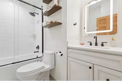 1958 N Bissell Street, Chicago, IL 60614 - Photo 21