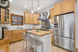 1958 N Bissell St, Chicago, IL 60614 - Photo 13