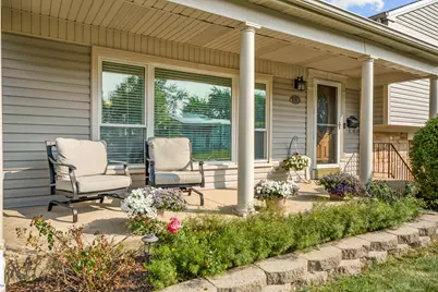 135 Cloverdale Lane, Schaumburg, IL 60194 - Photo 3
