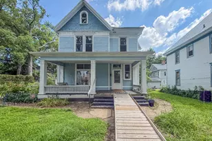 437 W Decatur St, Decatur, IL 62522 - Photo 3