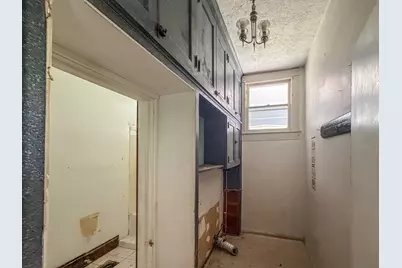437 W Decatur Street, Decatur, IL 62522 - Photo 27